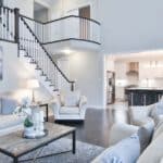 Hotte de cuisine moderne dans une rénovation à Montréal